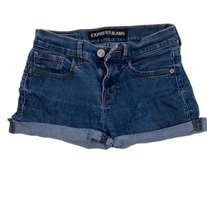 Mini jean shorts